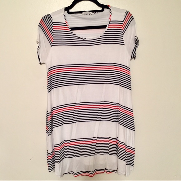 Peach Love California Dresses & Skirts - T-shirt dress w/ pockets
